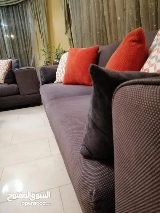 طقم كنب موديل امريكي مريح جدا و سعر مغري