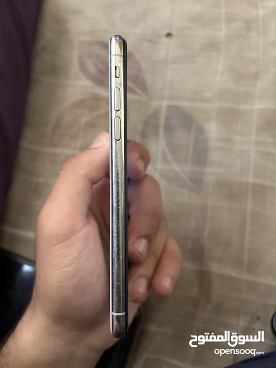 iPhone X  64 GB