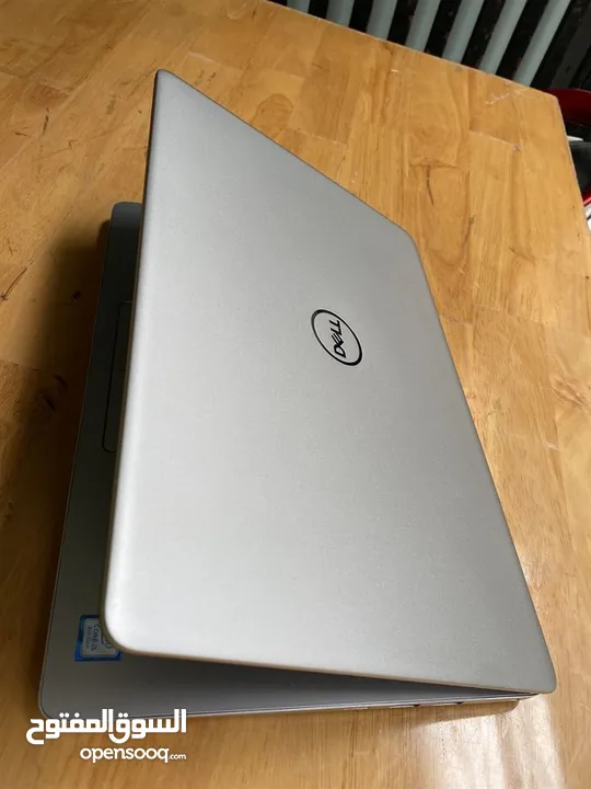 لابتوب dell كرتين شاشة فقط بسعر العرض لحق قبل نفاذ الكمية