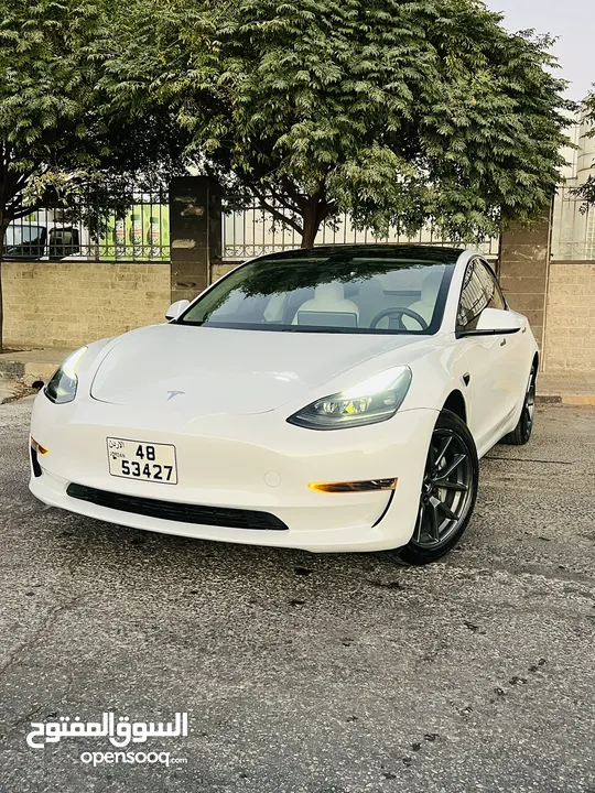 Tesla Model 3 2023