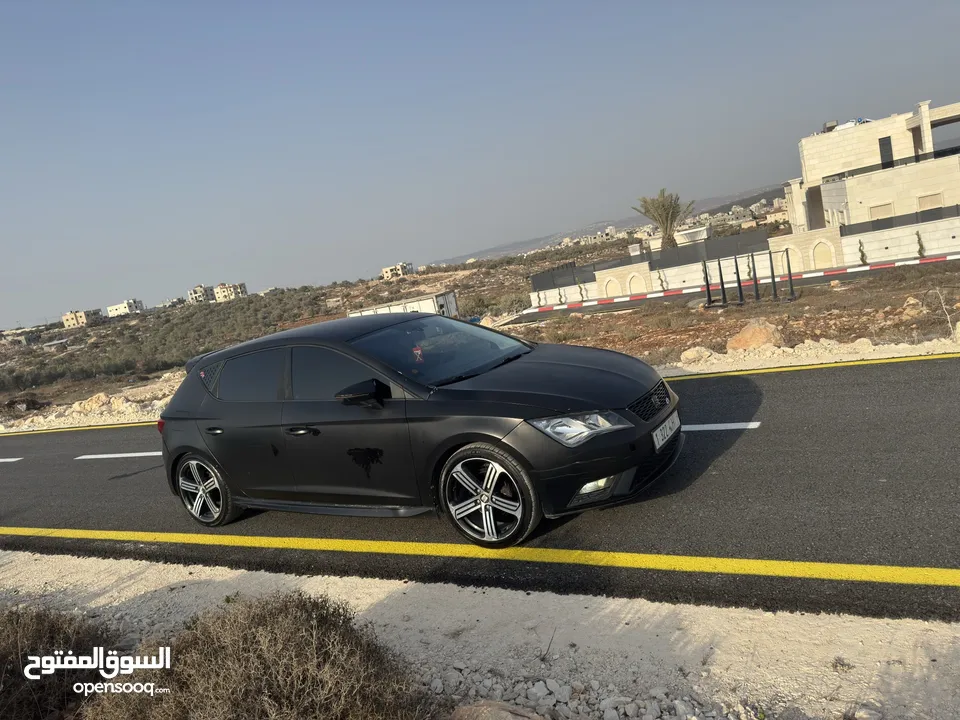 سيات ليون ترخيص 16