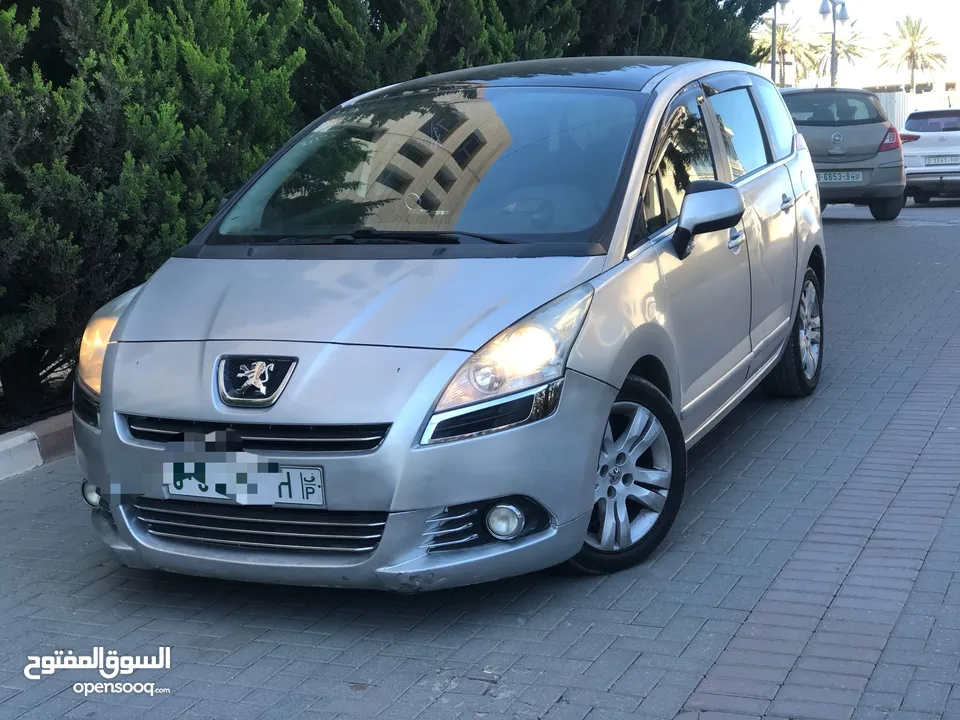 كااااش فقط 27.999 بيجو 5008 اوتوماتيك  1600 بنزين  بانوراما  جنط مغنسيوم  كواشيك جديدة شاشة كراسي  ح