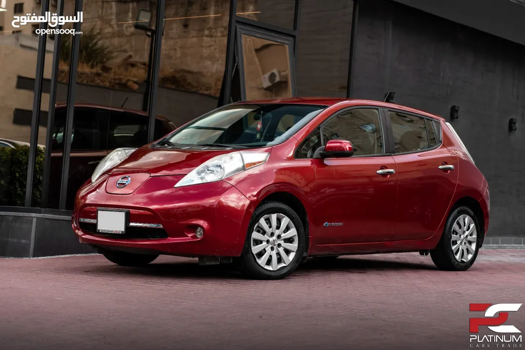 (2015 Nissan Leaf EV )10 بار