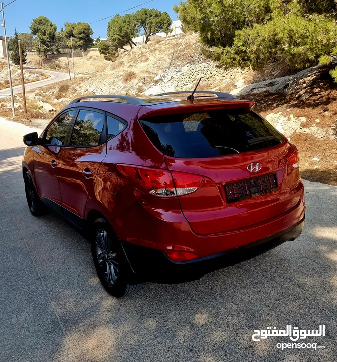توسان 2015 فل مع بانورامااا / ايد صفر وكالة