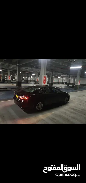 لكزس Es350 رقم 1 موديل 2016 نظييفه جدا