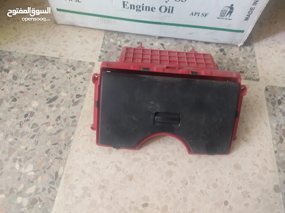 قطع مستعمله و اكسسوارات مختلفة للسيارات