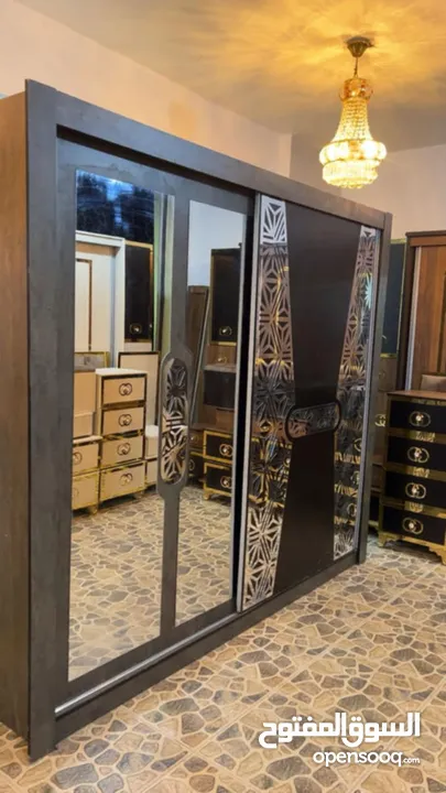 غرفة نوم ماستر تركي فخمة عرسان بسعر مغري  تفصيل من خشب الامنيت 18ملم ملبسة من داخل و الخارج