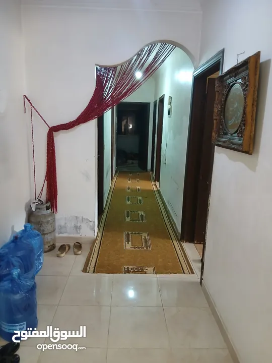 شقة للبيع(المرقب)