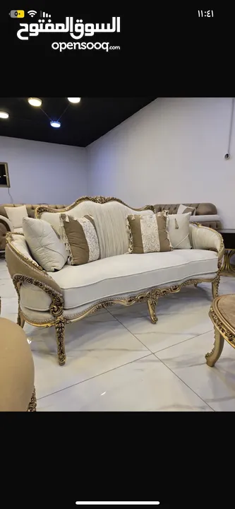 طقم نيو كلاسيك مودرن 9 مقاعد خشب زان فخم. كثيييييير ومرتب جديد وعرض ناااار 699 دينار فقط