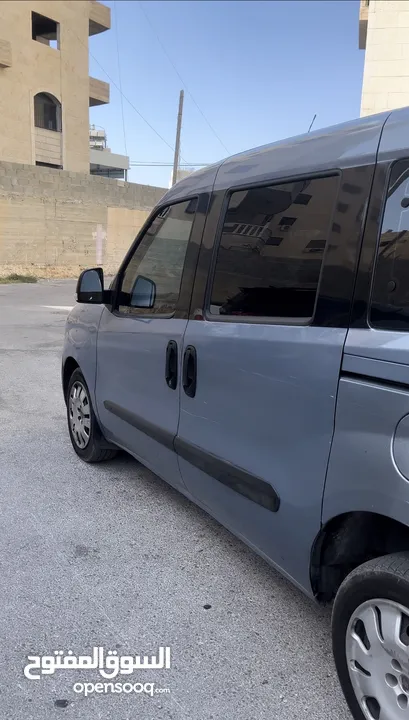 فيات دوبلو 2011 / ماطور 2000 سيسي تيربو / 7 مقاعد اصلي / عداد 80 الف كيلو / ايد اولى