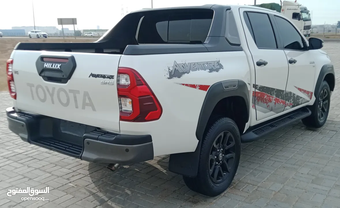 Toyota Hilux Adventure SR5 V6 4.0 L Full Option Model 2022