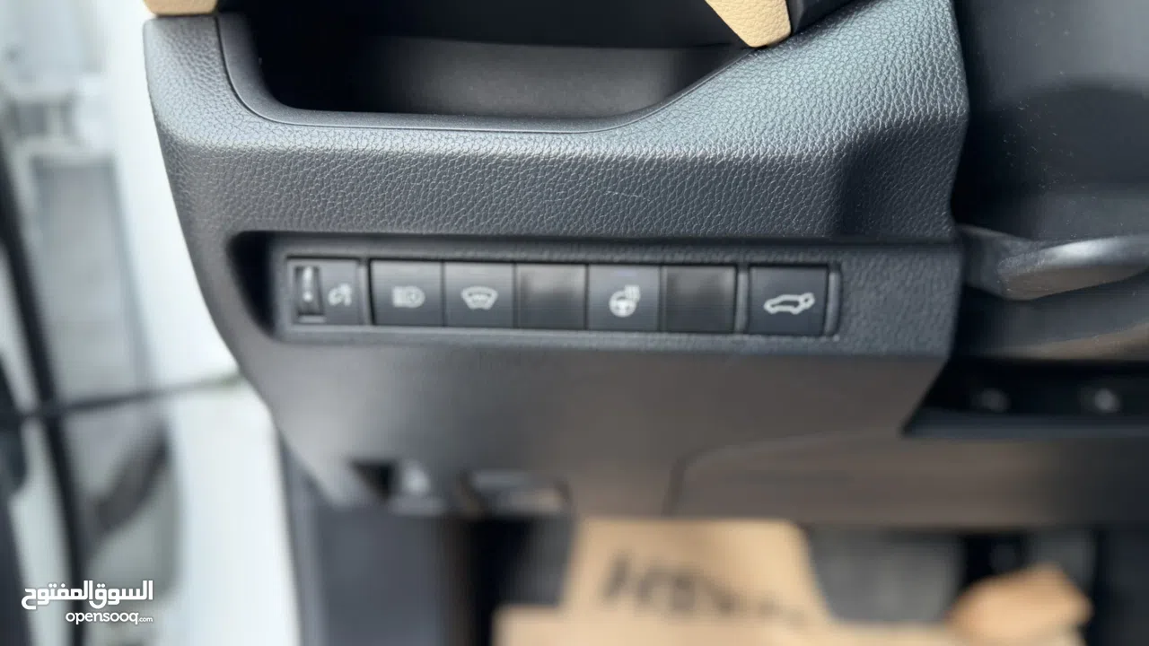 تويوتا RAV4 ترخيص 2023 محرك 2500 هايبرد  جير أوتوماتيك 296 حصان