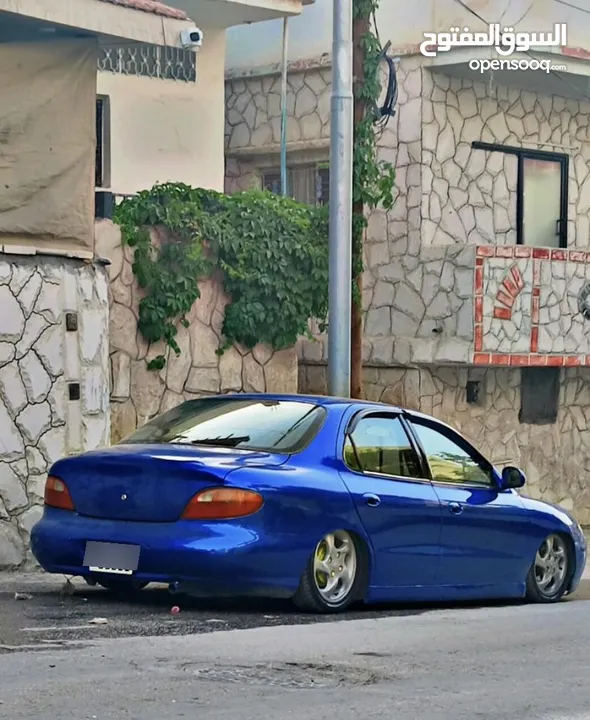 هيونداي افانتي 1996