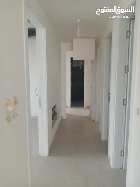 شقه اخير مع روف للبيع في عبدون - ref:14681