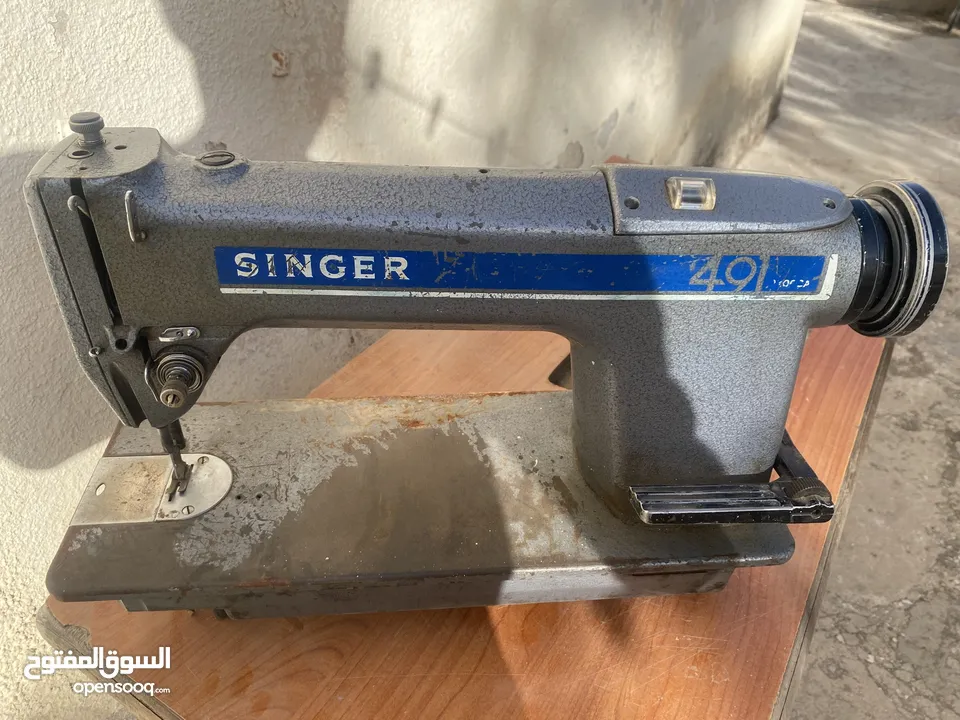 ماكنة خياطة نوع سينجر