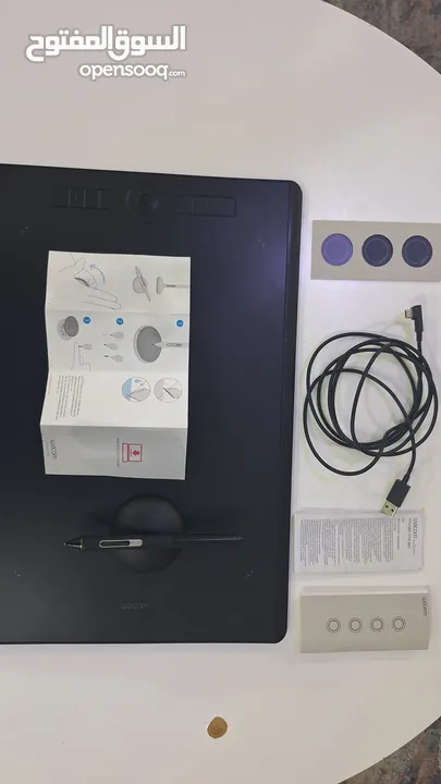Wacom Intuos Pro Large -  model PTH-860    drawing tablet