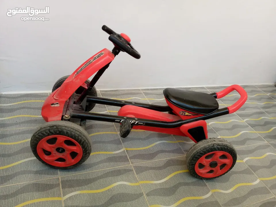 سيارة اطفال ومرجيحة ثنائيه