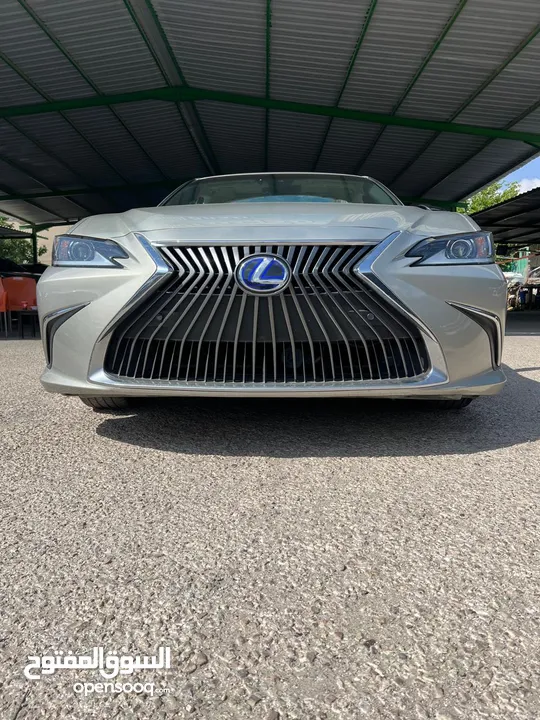 LEXUS ES 300 2021-لكزس 2021