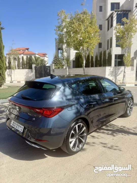Seat Leon موديل 2021  صيانة كاملة بالشركة  بدون حوادث