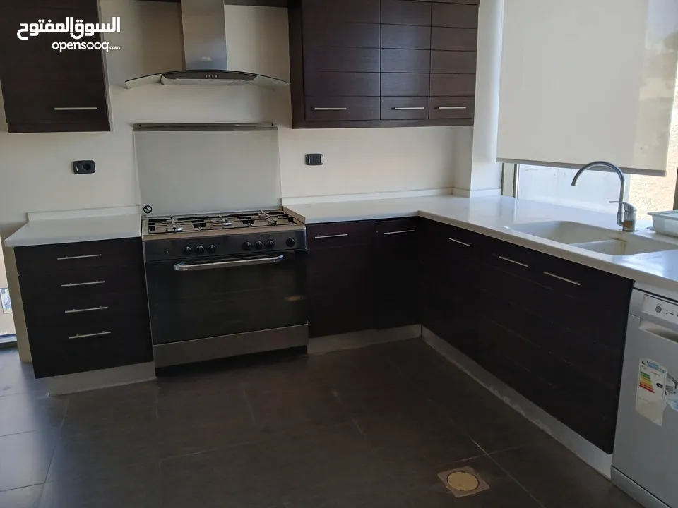 شقة للايجار في اجمل مواقع دير غبار