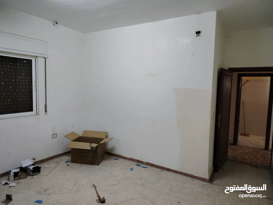 شقة أرضية للبيع ضاحية الأمير حسن