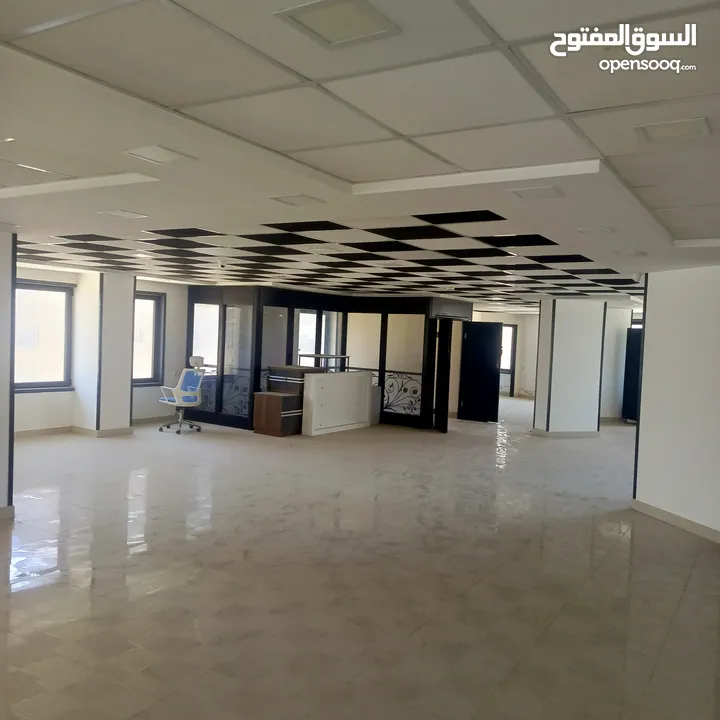 مكاتب جديدة للايجار مساحات واسعة