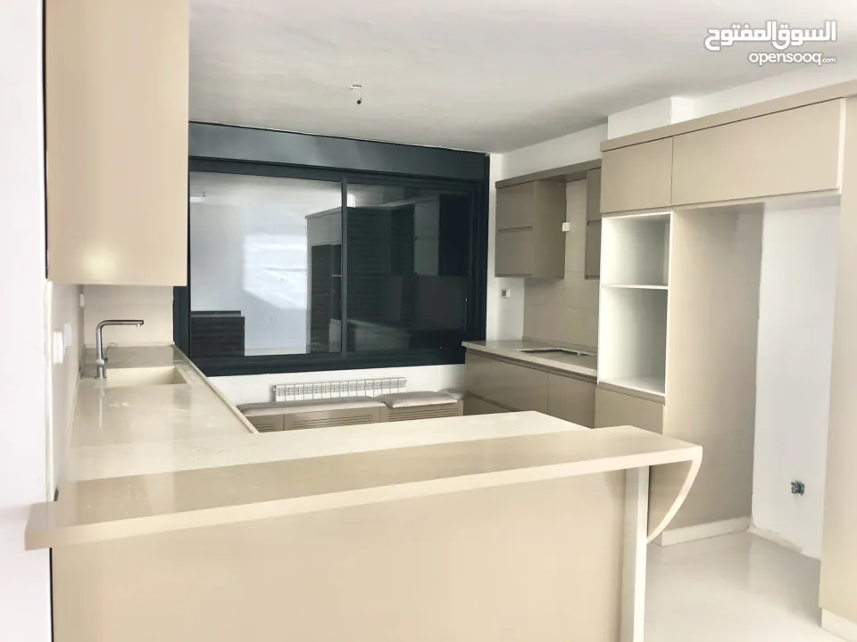 شقة للبيع خلف منتدى شارك الشبابي