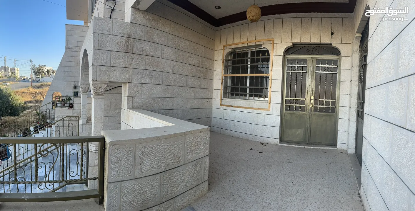 منزل للبيع قريب من الخدمات على الشارع الرئيسي بجانب هيئة شباب كلنا الأردن -مادبا