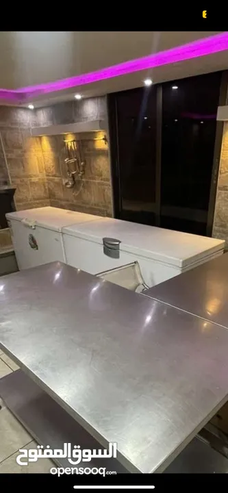 معدات مطعم ب الكامل للبيع