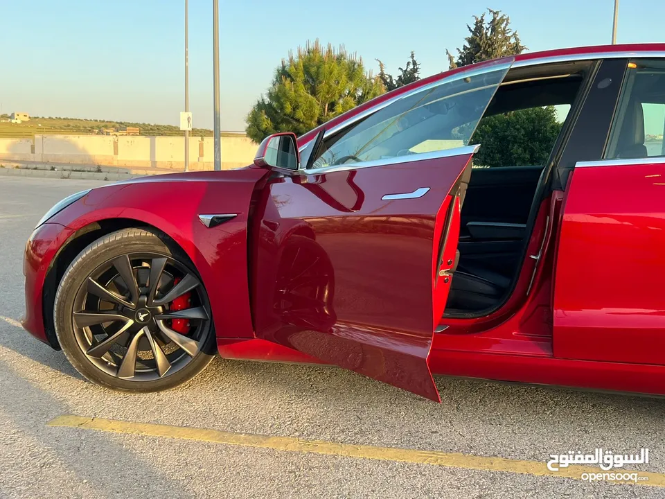 tesla#tesla Tesla Model 3 (performance)اعلى صنف Dual Motor          (من المالك مباشرة)