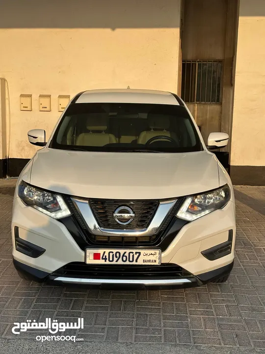 Nissan xtrail 2.5 model 2018 excellent condition