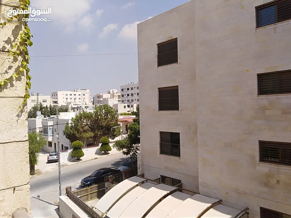 شقة فاخرة للبيع في خلدا - العوجانية  - قرب مدارس المعارف طابق ثاني 200م تشطيب سوبر ديلوكس