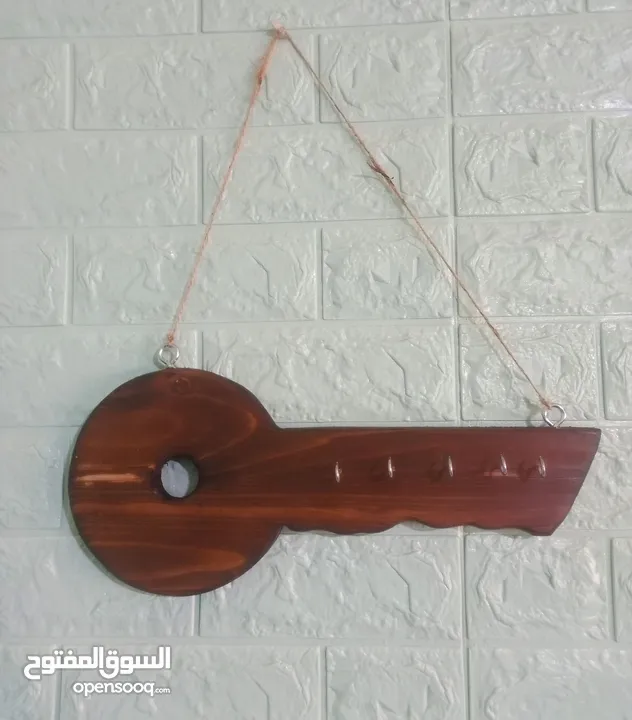 ديكورات خشب يدوية
