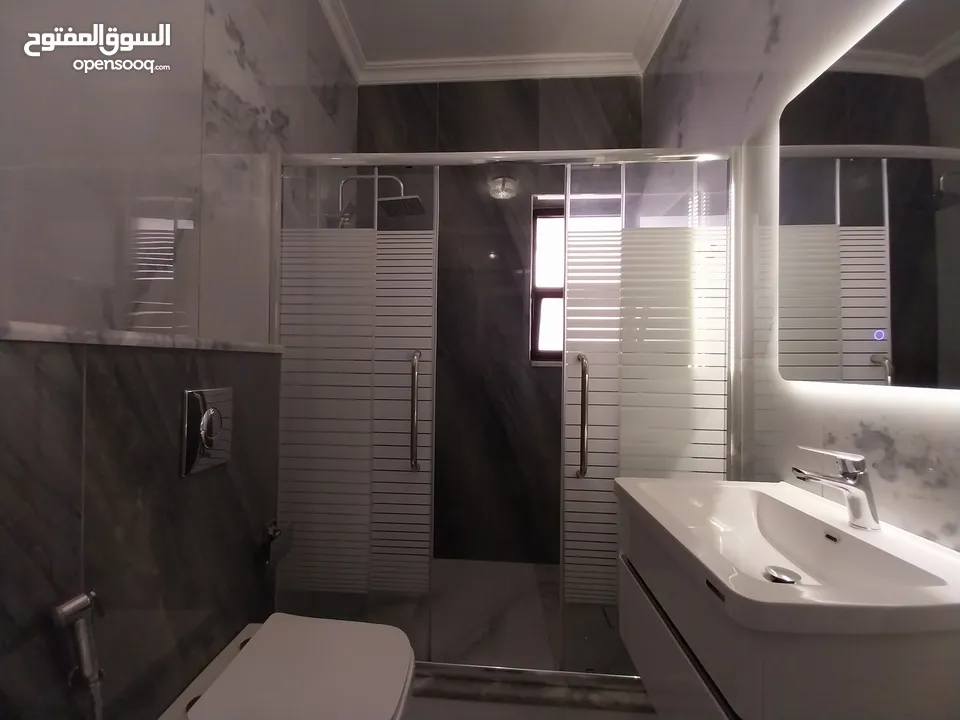 شقة للايجار في الشمساني  ( Property 36544 ) سنوي فقط