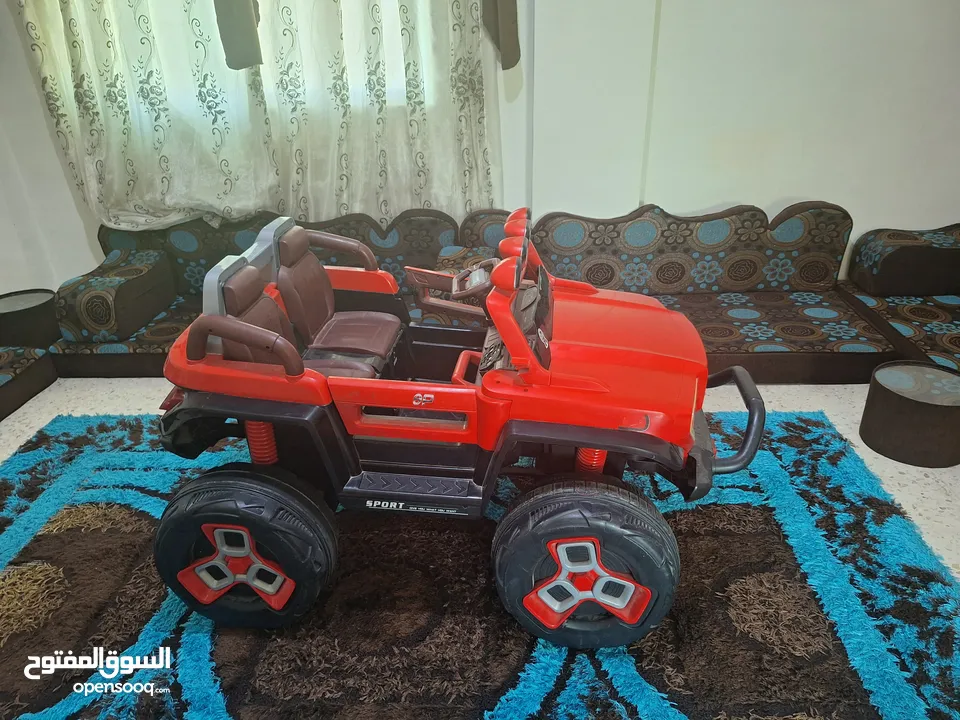 سيارة اطفال jeep