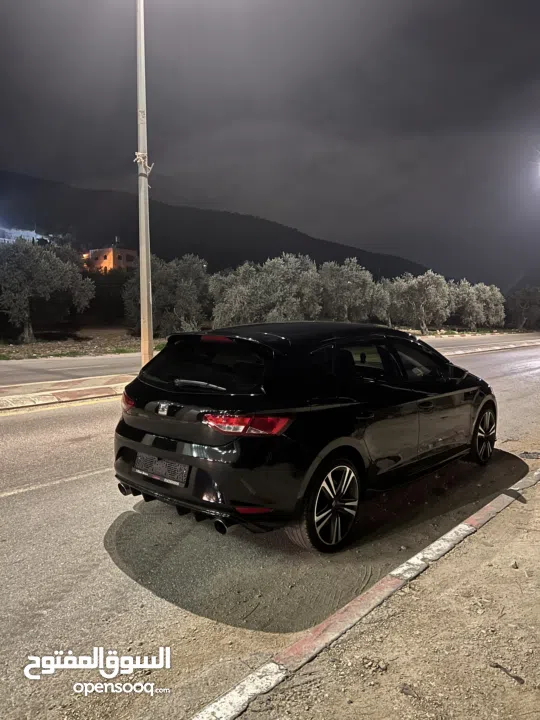 السيارة المميزة / سيات ليون أوتمات 2016 / بحالة الشركة