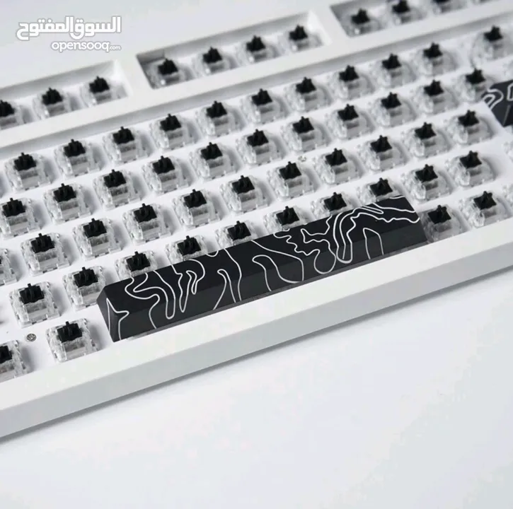 مجموعة غطاء مفاتيح Spacebar و Esc في لوحة المفاتيح الكهربائية الميكانيكية بتصميم خريطة أرضية سوداء