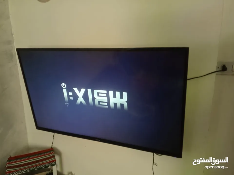 شاشة مستعملة للبيع