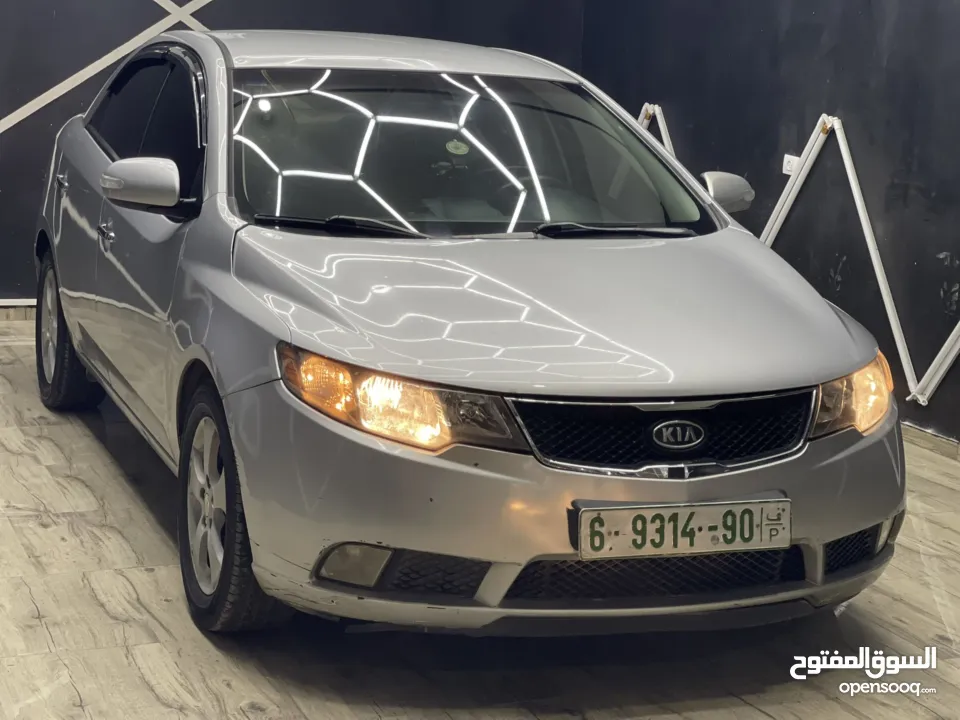 كيا فورتي 2009