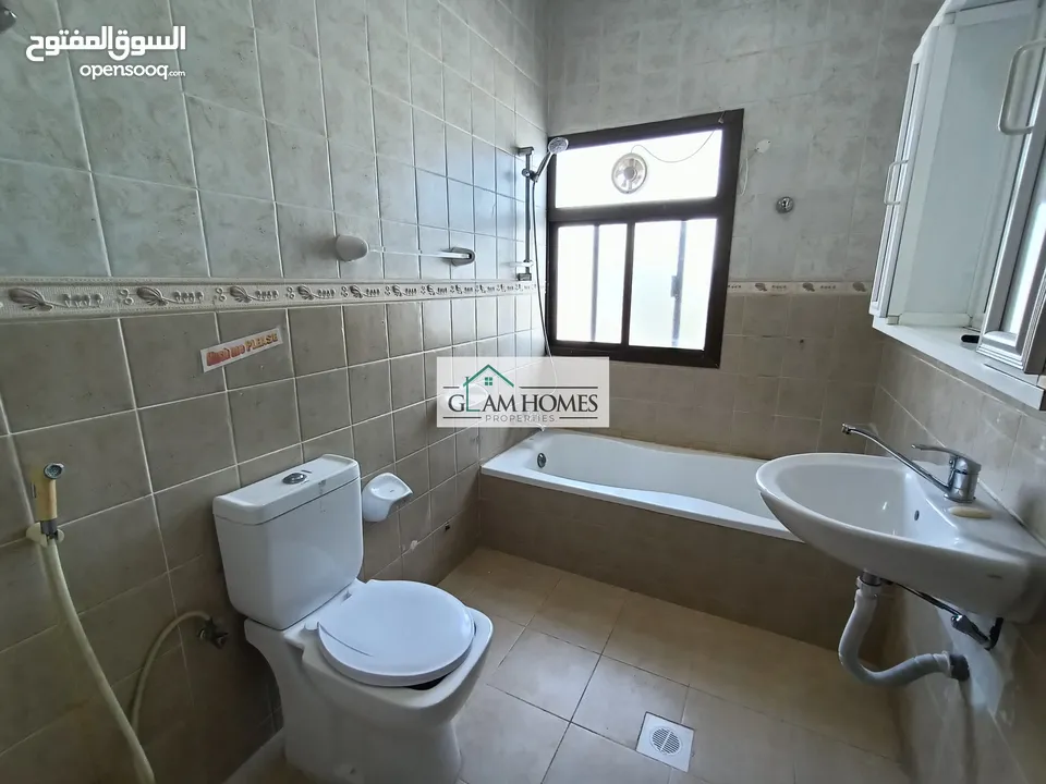 Wonderful 7 BR villa for rent in Madinat Al Ilam Ref: 555S