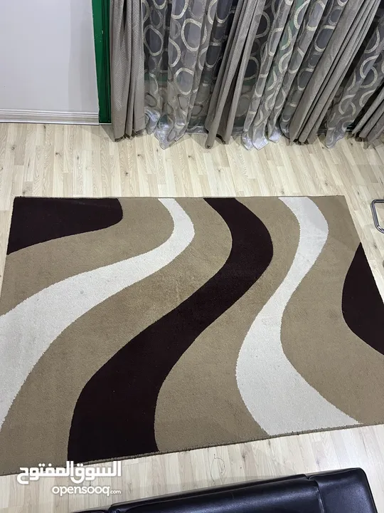 Brown/Black/white Rug