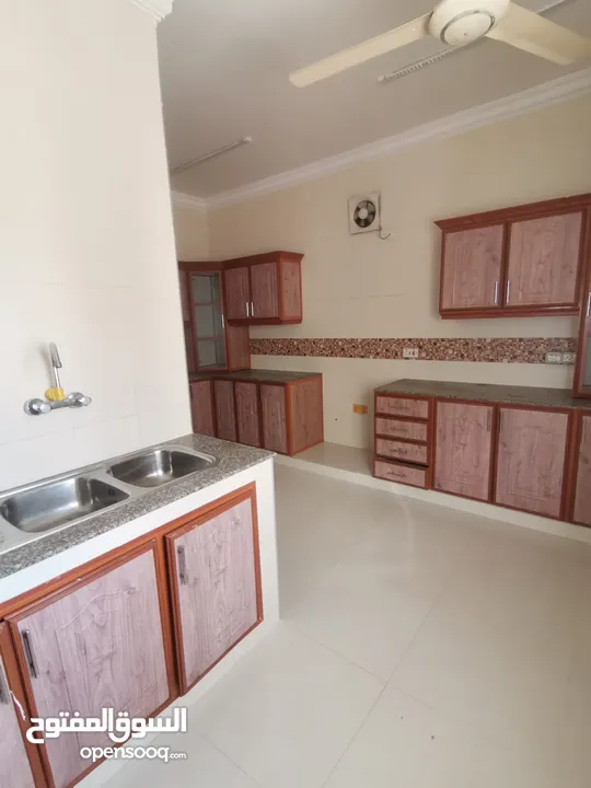 For Rent 3 Bhk +1 Villa In Al Hail North   للإيجار فيلا 3 غرف نوم + 1 في الحيل الشمالية