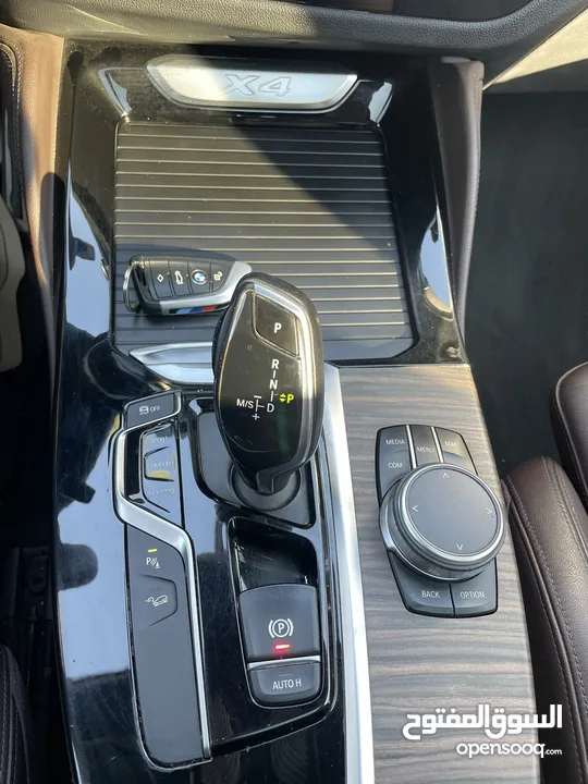 للبيع بي ام دبليو X4 فل كامل 2018 M package  بحالة الشركة
