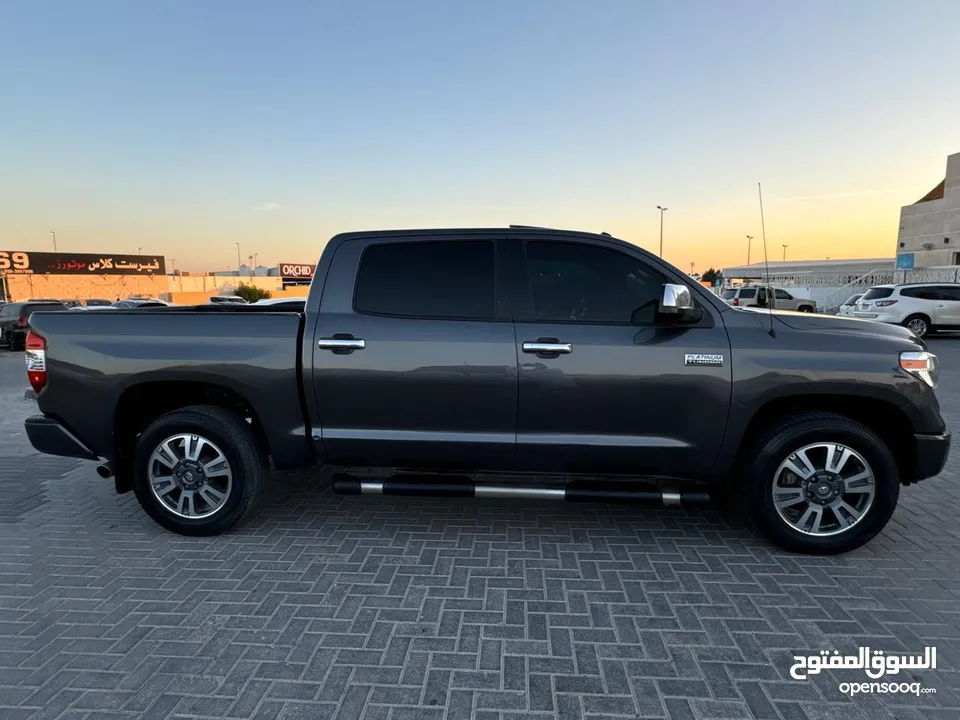 Toyota Tundra 2019 Platinum 4X4 Full Option Low Mileage No accident Super Clean Car