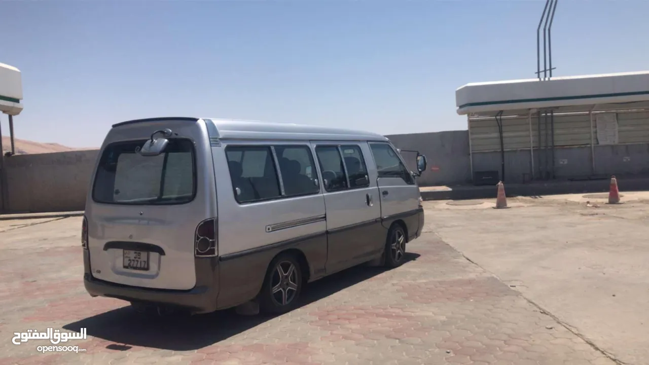 هونداي H100