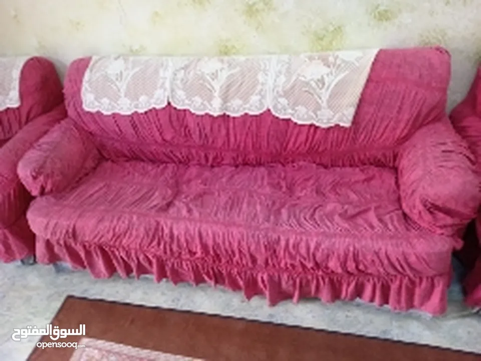 Urgent sofa set for sale. Just for 45 rial