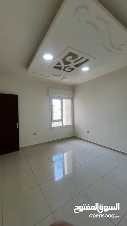شقة في كمباوند