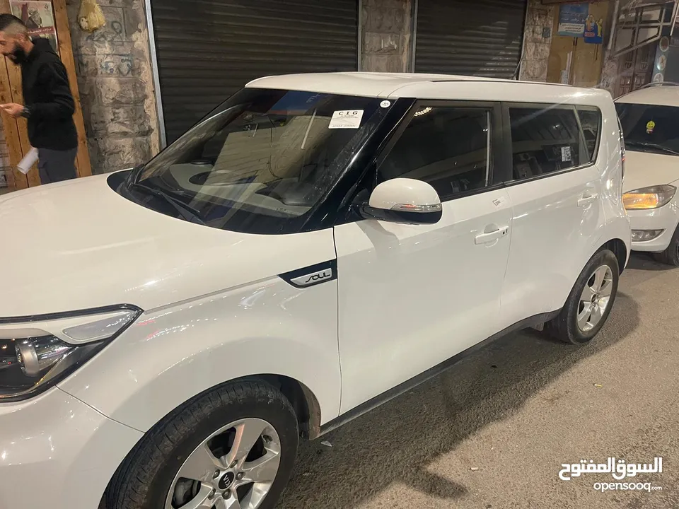 كيا سول 2018 بنزين السيارة متور وقير جيد جدان متور 1600 بدون تيربو والسيارة بحالة الشركة