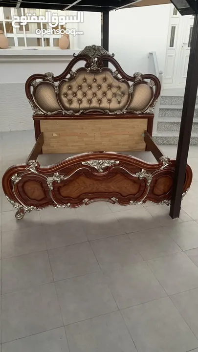 Classic wooden king bed without mattress