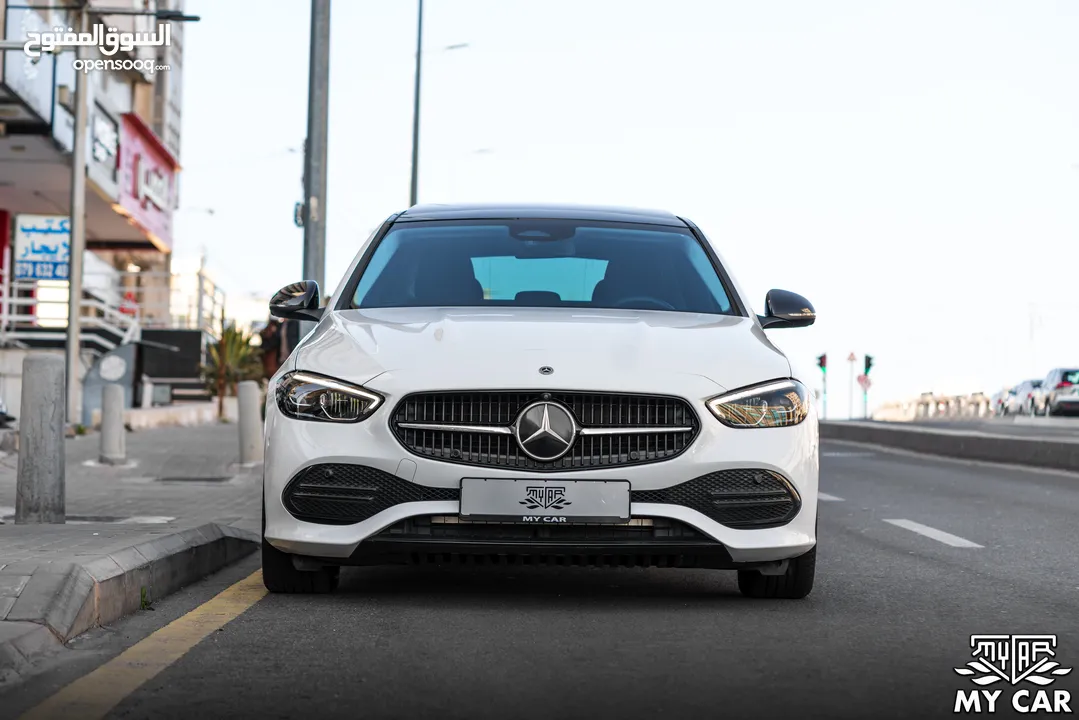 2022 Mercedes C200 – Night Package